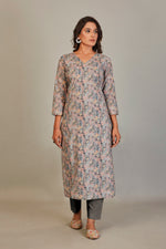 Load image into Gallery viewer, Pure Italian Digital Printed Fabric Black Paisley Silk Blue & Yellow Flower Kurti