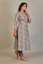 Load image into Gallery viewer, Pure Italian Digital Printed Fabric Black Paisley Silk Blue & Yellow Flower Kurti