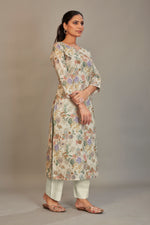 Load image into Gallery viewer, Pure Italian lawn Digital Ptd Kurtis Cream Ground Purple &amp; Rust Flower Top
