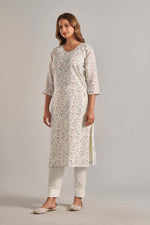 Load image into Gallery viewer, Jaam Satin Digital Printed Fabric Cream Rani Mehandi Flower Kurti
