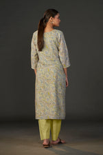 Load image into Gallery viewer, Pure Linen Cotton Digital Ptd Kurti Mehandi Paisley
