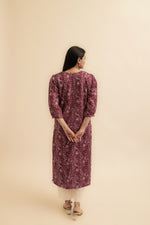 Load image into Gallery viewer, Sunaina Digital Printed Fabric Maroon Top
